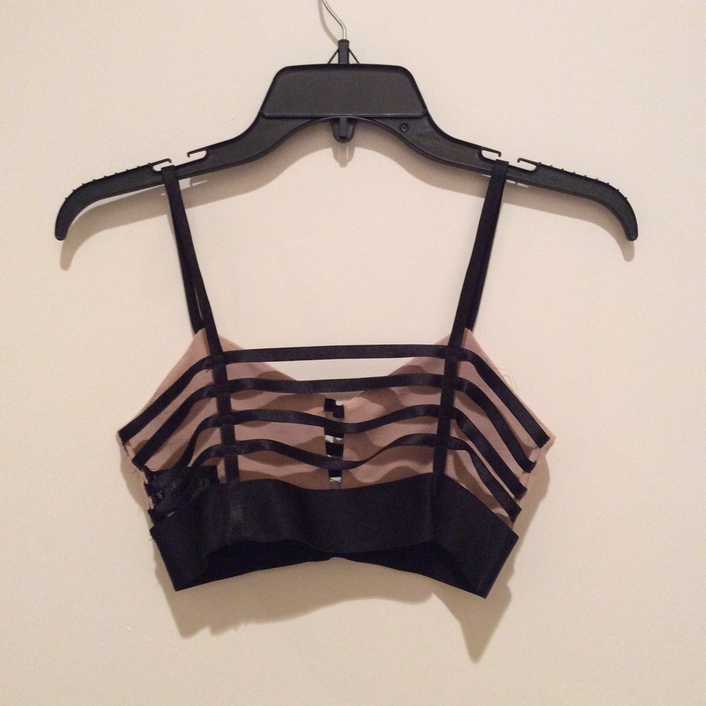 Bebe crop top